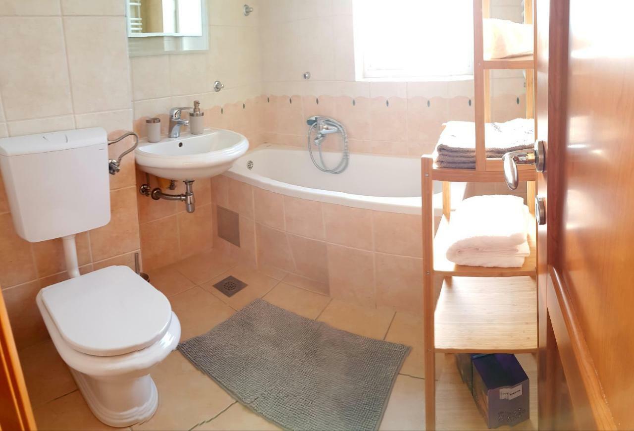 Sea View Apartment Elena Макарска Екстериор снимка